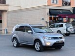 Mitsubishi Outlander-22