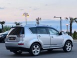 Mitsubishi Outlander-25