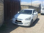 Hyundai Accent-2