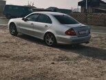 Mercedes E 240-5