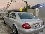Mercedes E 240-4
