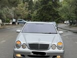 Mercedes E 240-3