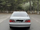 Mercedes E 240-12