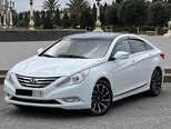 Hyundai Sonata-1