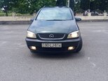 Opel Zafira-1