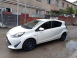 Toyota Aqua-3