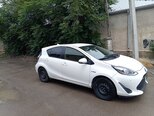 Toyota Aqua-2