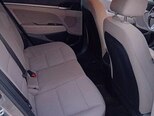 Hyundai Elantra-12
