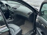 Mercedes E 280-11