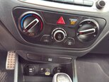 Hyundai Accent-12