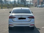 Hyundai Accent-2