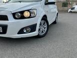Chevrolet Aveo-8
