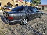 Mercedes E 270-11