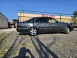 Mercedes E 270-8