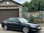 Subaru Legacy-1