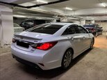 Hyundai Sonata-10