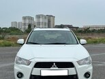 Mitsubishi Outlander-1