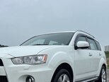 Mitsubishi Outlander-3