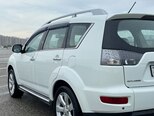 Mitsubishi Outlander-5