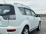 Mitsubishi Outlander-4