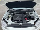 Mitsubishi Outlander-9