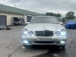 Mercedes E 240-1