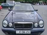 Mercedes E 230-1