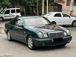 Mercedes E 200-11