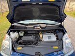 Toyota Prius-11