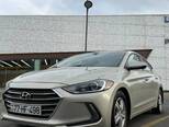 Hyundai Elantra-4