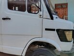 Mercedes 208 D-3