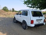 LADA (VAZ) Niva-8