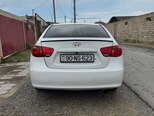 Hyundai Elantra-2