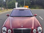 Mercedes E 220-1