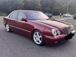 Mercedes E 220-11