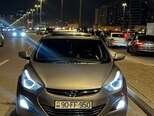 Hyundai Elantra-3