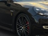 Porsche Panamera GTS-12