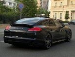 Porsche Panamera GTS-9
