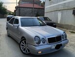 Mercedes E 200-1