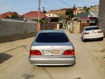 Mercedes E 200-8
