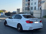 BMW 320-3