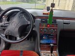 Mercedes E 240-5