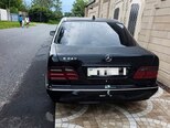 Mercedes E 240-3