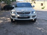 Volkswagen Touareg-1