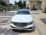 Mercedes E 220 d 4MATIC-3