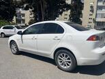 Mitsubishi Lancer-3