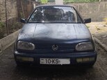 Volkswagen Golf-1