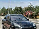 Porsche Cayenne-1