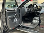 Porsche Cayenne-4