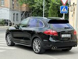 Porsche Cayenne-2